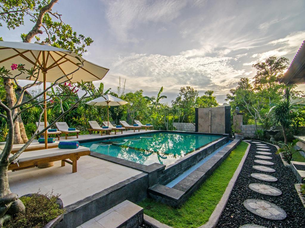 Cassava Bungalow Lembongan Exterior photo