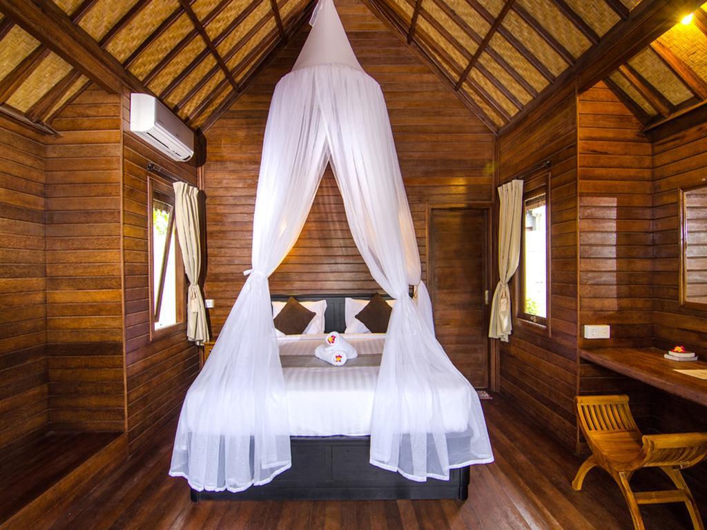 Cassava Bungalow Lembongan Exterior photo