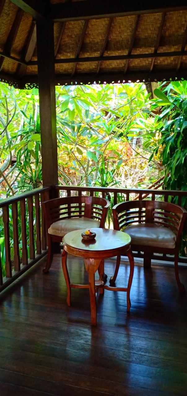 Cassava Bungalow Lembongan Exterior photo